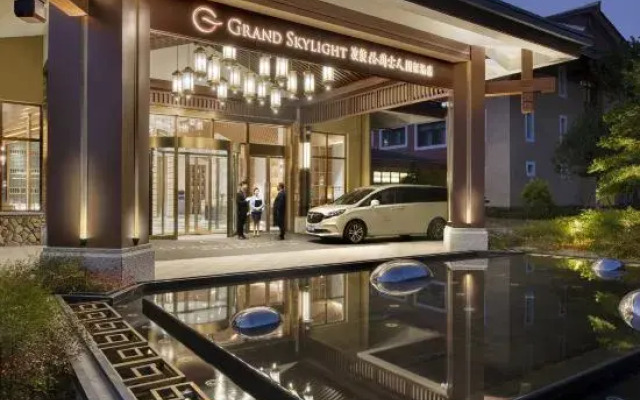 Grand Skylight International Hotel  Lingbo