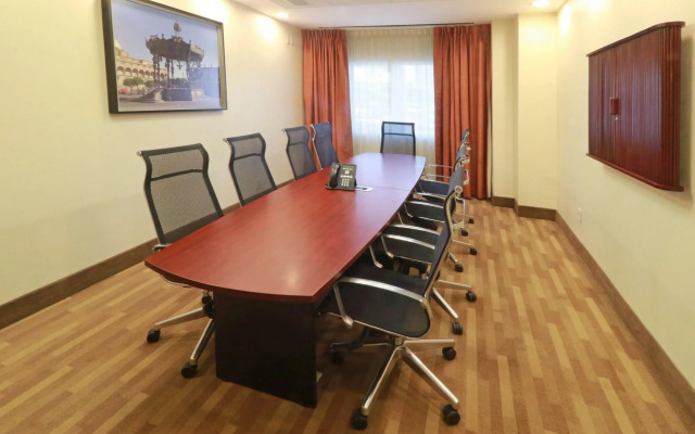 Holiday Inn Express Guadalajara Aeropuerto by IHG