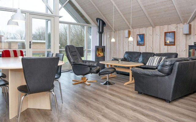 9 Person Holiday Home in Hemmet