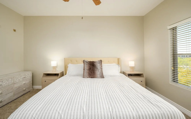 Villa Desert Ridge 2 Bedroom Condo by RedAwning