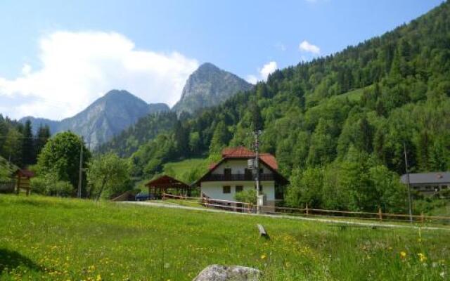 Country house - Turistična kmetija Ambrož Gregorc
