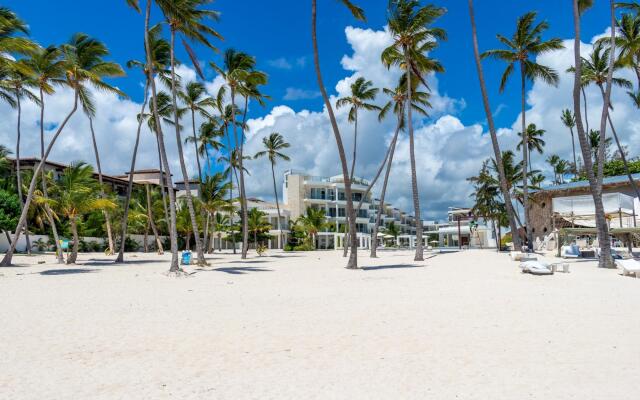 Stylish 3-Bedroom Apartment near the Bavaro Beach