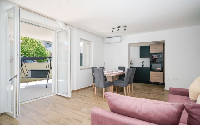 Welcome to Pina Tourist Apartments