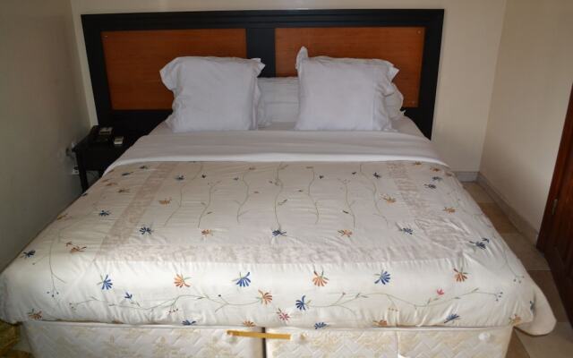 Aurelia Palace