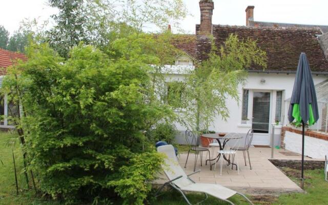 Gîte Thoury, 3 pièces, 4 personnes - FR-1-491-49