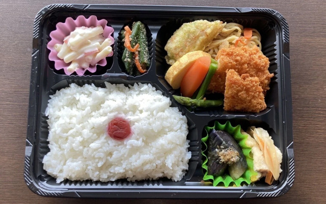 New Station Hotel Premiere