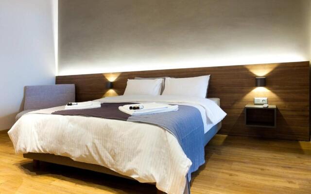 TONI'S Charming Apartment 2BD, close Thisseo Metro