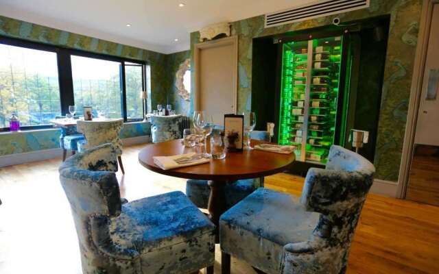voco Lythe Hill Hotel & Spa by IHG