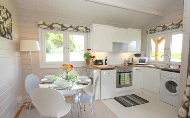 Daisy Lodge