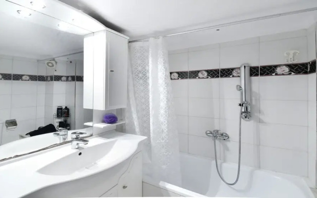 Rustic Apartment 2BR in Thessaloniki