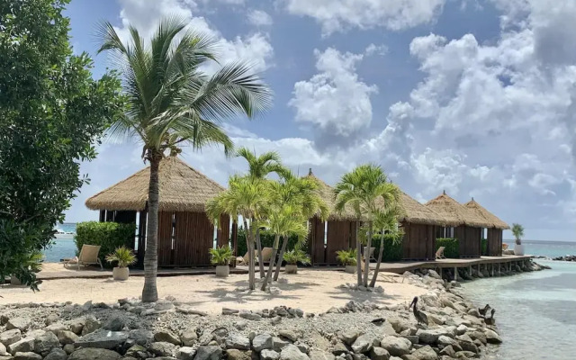 Oceanside Luxury The Cove Palm Beach 2BR 2 5BA