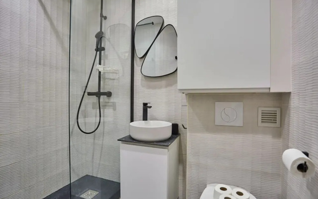 Apartment Center of Paris Montmartre/moulin Rouge