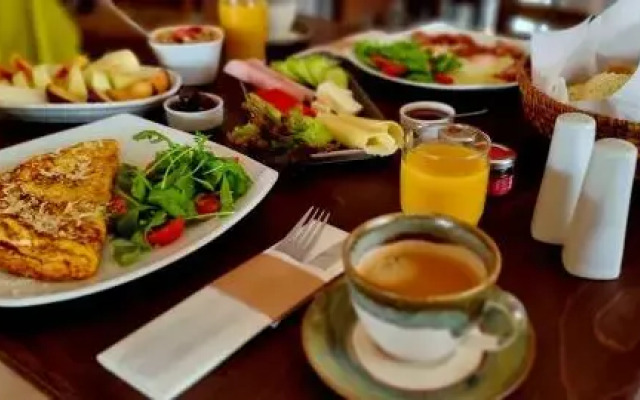 Ammos Kalamitsi Bungalows & Restaurant