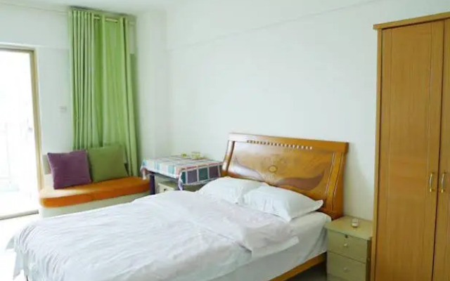 Beihai Holiday Xinganxian Apartment Railway Station Branch