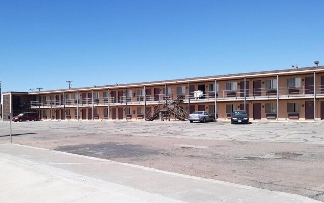 OYO Hotel Kings at Clovis