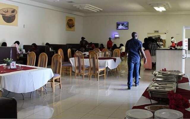Ekamuti Town lodge