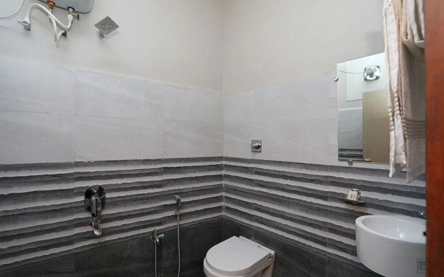 Nirmalya Plaza By OYO Rooms