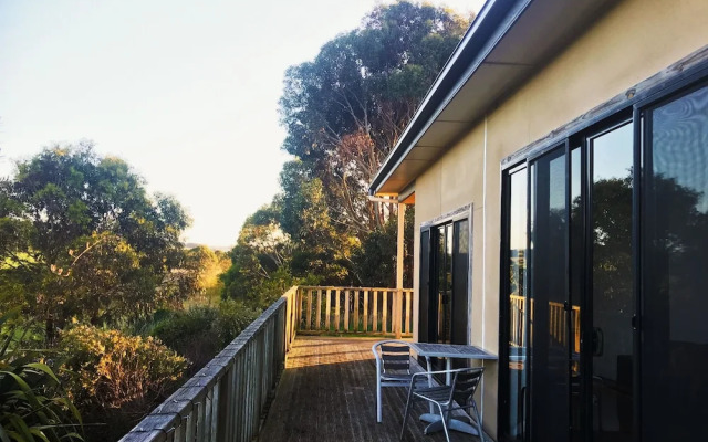Hill's Creek Holiday Home
