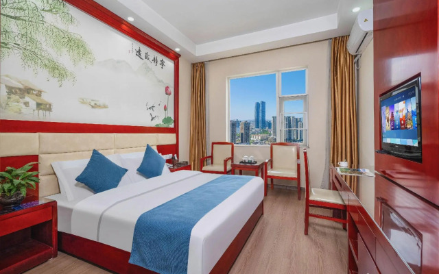 Hengyi Hotel (Railway Station Store of Dashu Camp, Renmin East Road, Kunming)