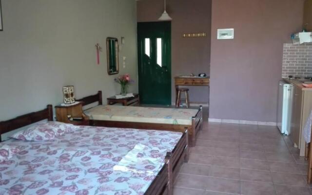 Anastasis Apartments