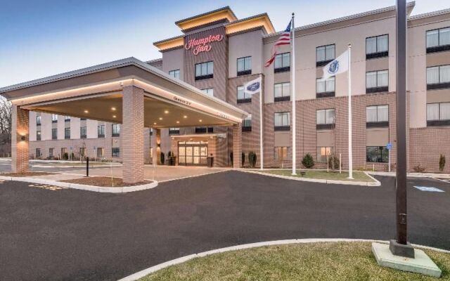 Hampton Inn & Suites Boston/Westborough