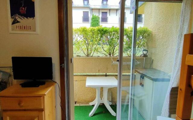 Appartement Cauterets, 1 pièce, 4 personnes - FR-1-234-249