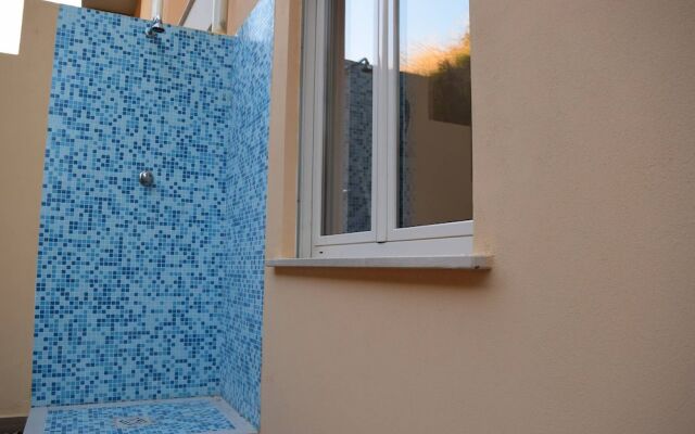 Zambrone Village Casa Clay