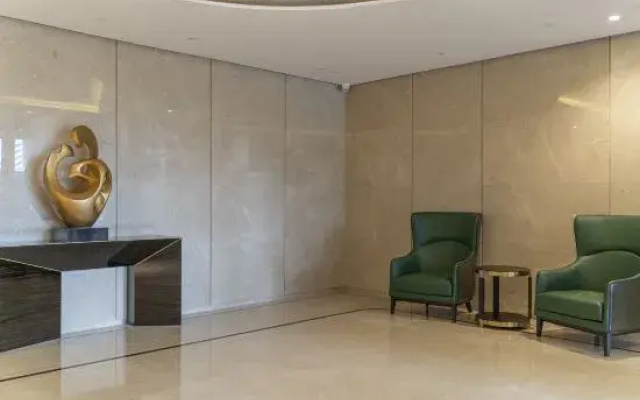 Davis International Apartment (Hongshan Subway Station, Shenzhen)