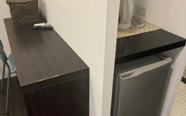 Zhongxiao Dunhua Homestay