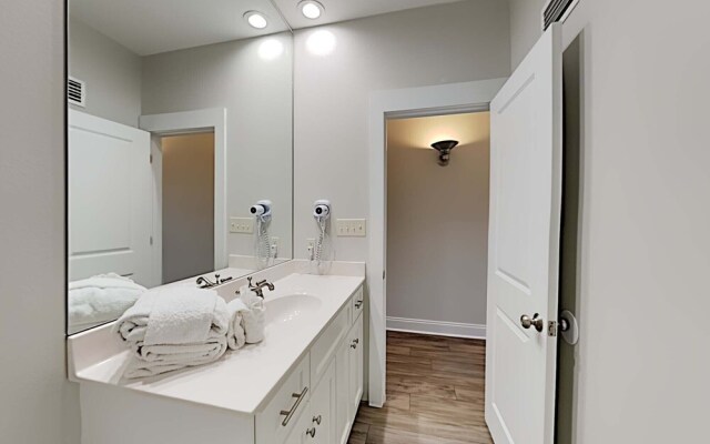 Southern Secret East West