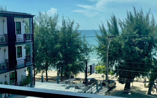 Irin Beach Cha - am