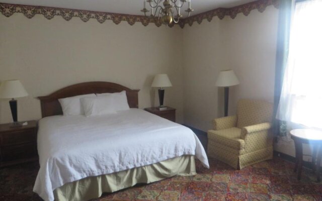 Urbana Landmark Hotel