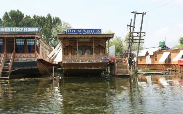 Manila Group Of House Boats