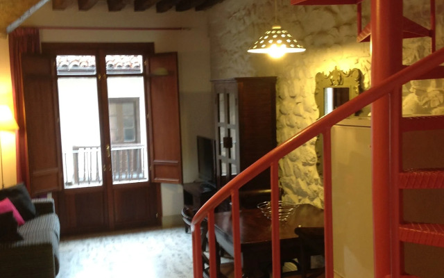 Apartamentos Rurales La Villa de Piedra