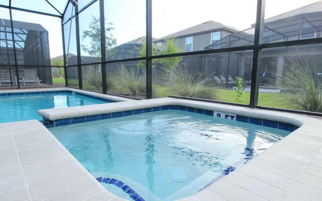 1405 Thunderbird Road