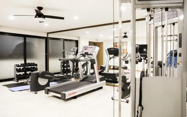 Hotel Grand Fifty Suites