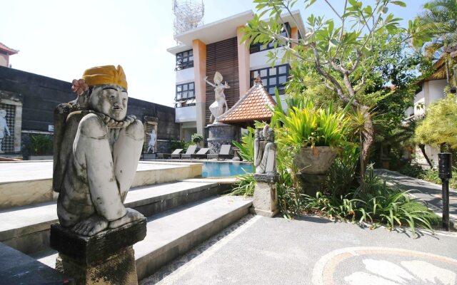 Airy Raya Legian 120 Kuta Bali