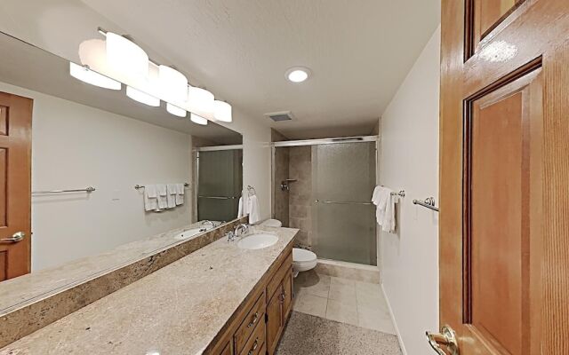 Slopeside 1849 Condos - Comfortable 3 BR Condos With Full Kitchens