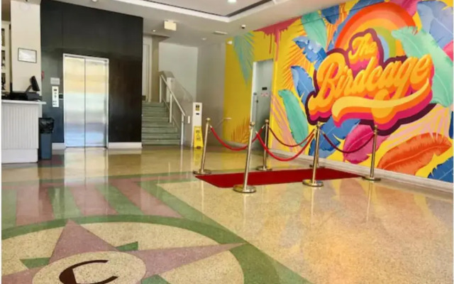 Carlyle Hotel Ocean Dr South Beach 2 Bedroom Luxury Apartment
