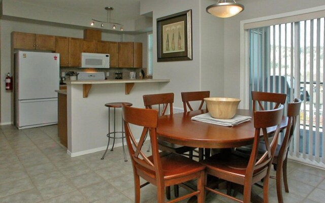 Sunset Waterfront Resort by KVR