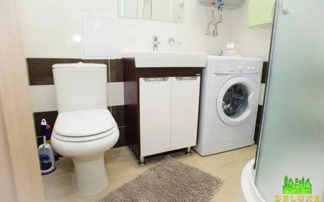 Смілянська 99