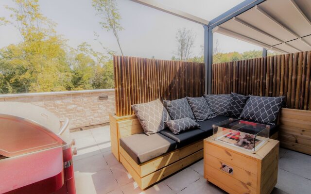 Modern Apartment, Just 4 km. From Maastricht