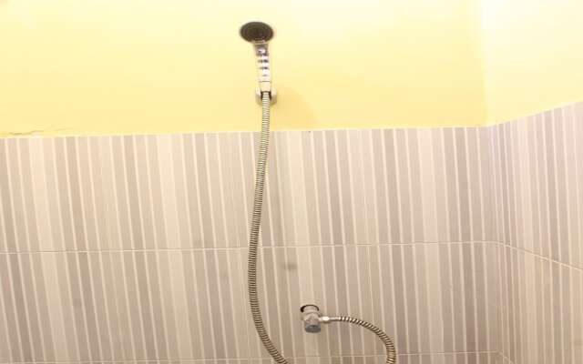 Hotel O Losmen Ida Near PT. Narmada Awet Muda (Pabrik Lingsar)