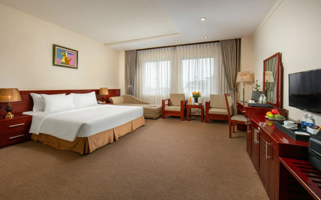 A25 Hotel - 705 Lac Long Quan