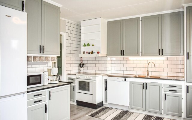 Awesome Home in Gärsnäs With Wifi and 2 Bedrooms