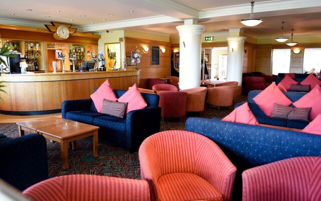 The Riviera Hotel & Holiday Apartments