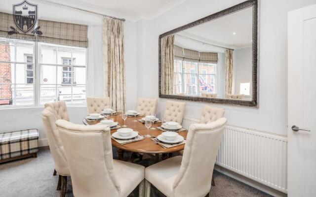 Castle Properties: The Sovereign 5 Bed Town House