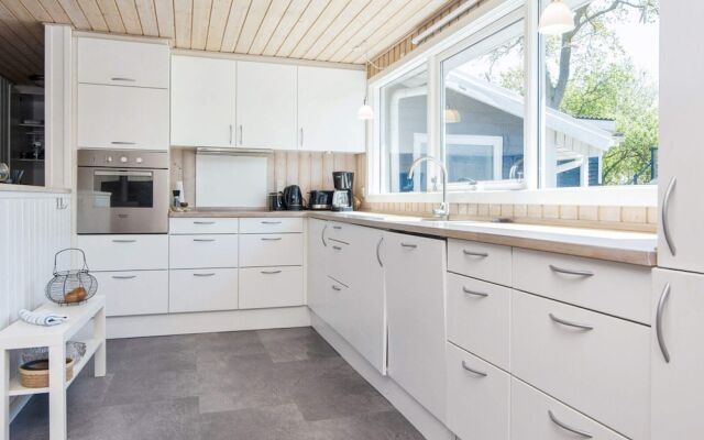 10 Person Holiday Home in Glesborg-by Traum