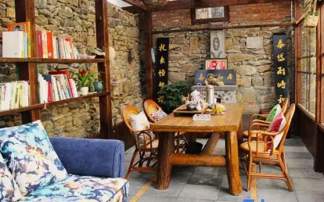 Floral Hotel · Taishan Heju Hotel