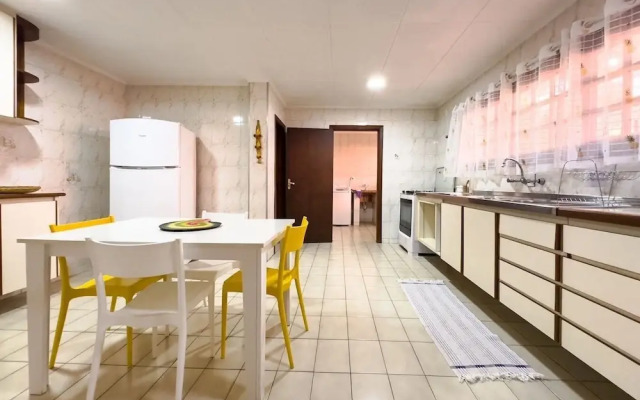 Casa espaçosa na Granja Viana